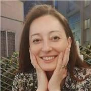 Docente di Scienze Umane e Filosofia, ho una grande esperienza nel supporto agli studenti per la preparazione di test ed esami